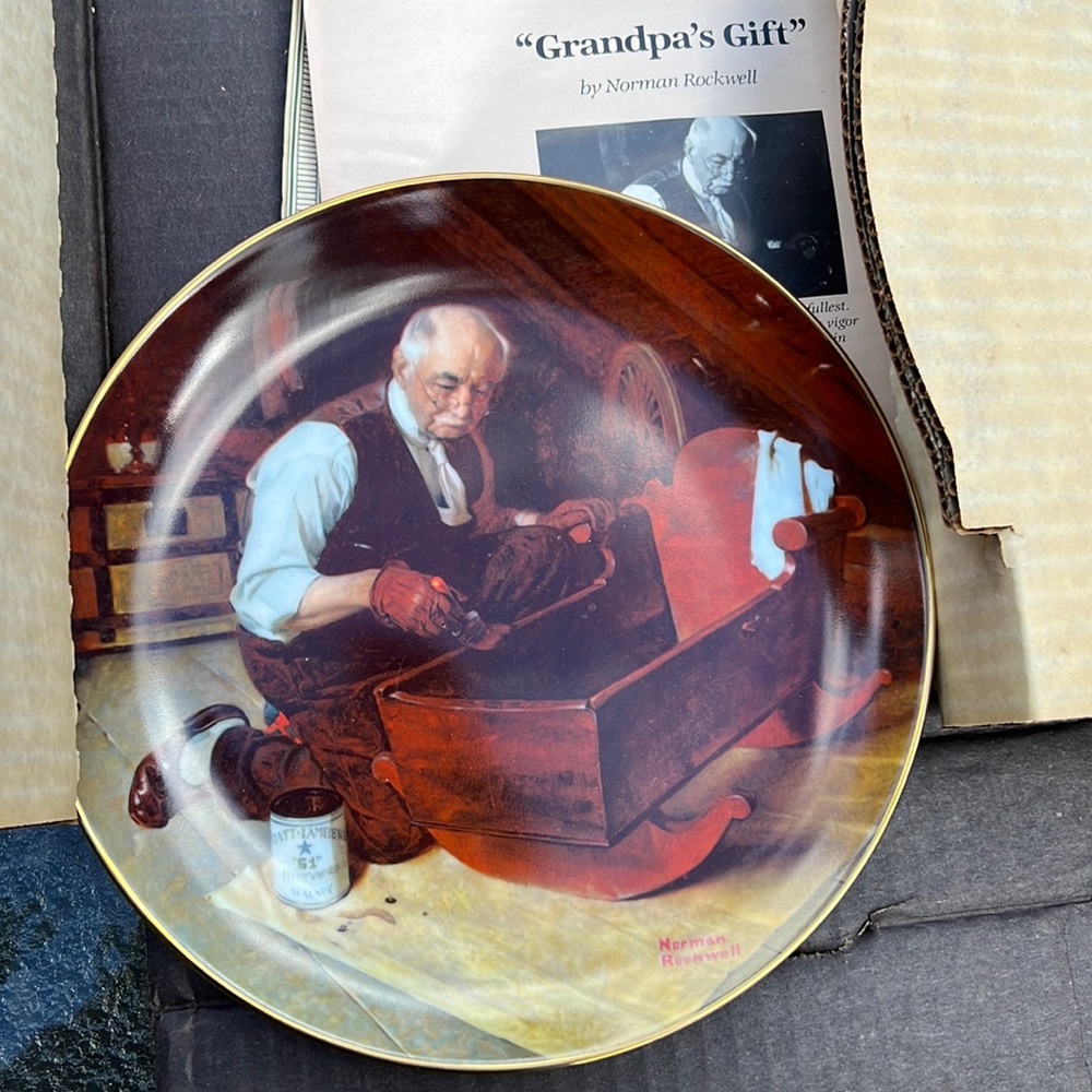 Edwin M. Knowles China Comapany collector plate